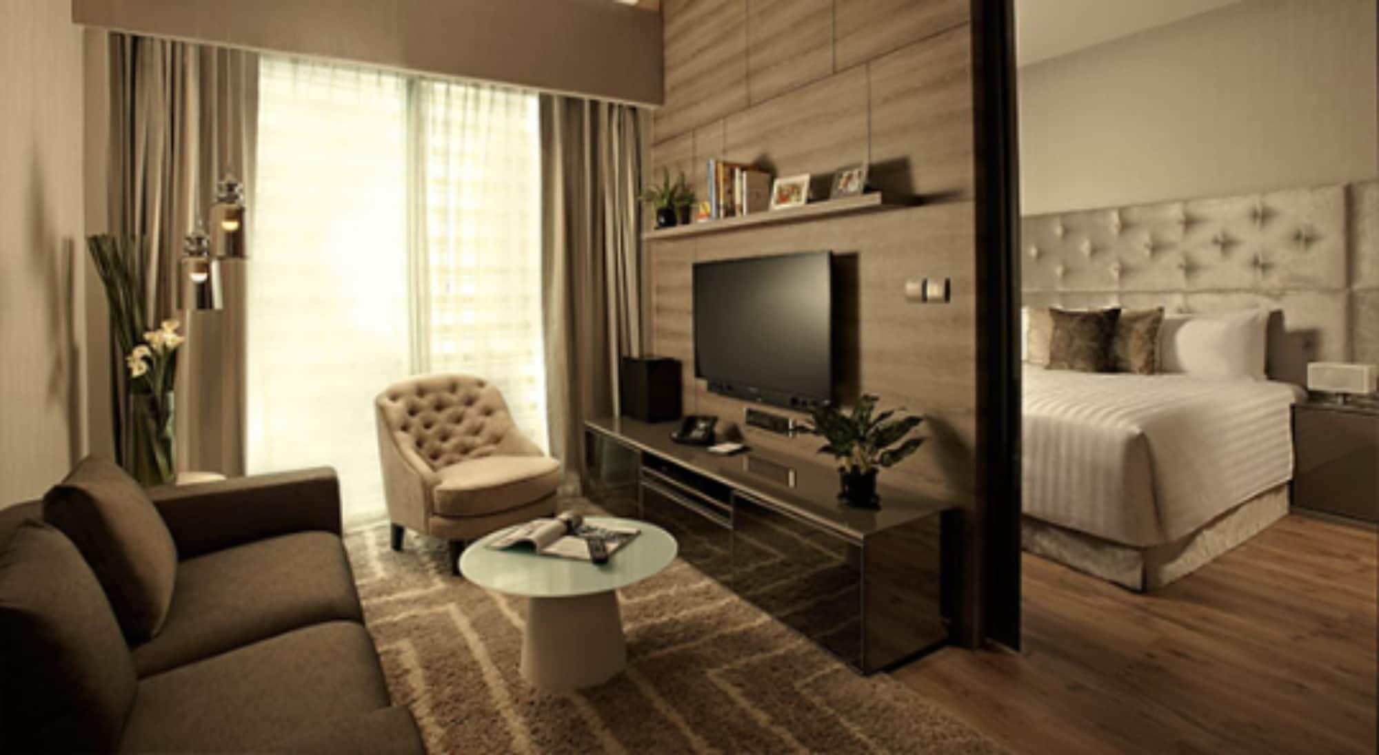 Pan Pacific Serviced Road, Khách sạn hẻo lánh 5*